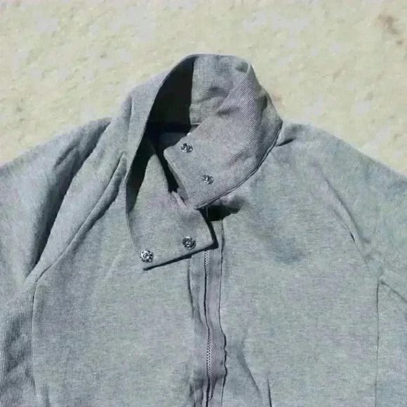 GENERAL STANDARD Short Sleeve Turtleneck Zip Up Pocket Gray Sweatshirt Women Med - Picture 4 of 13